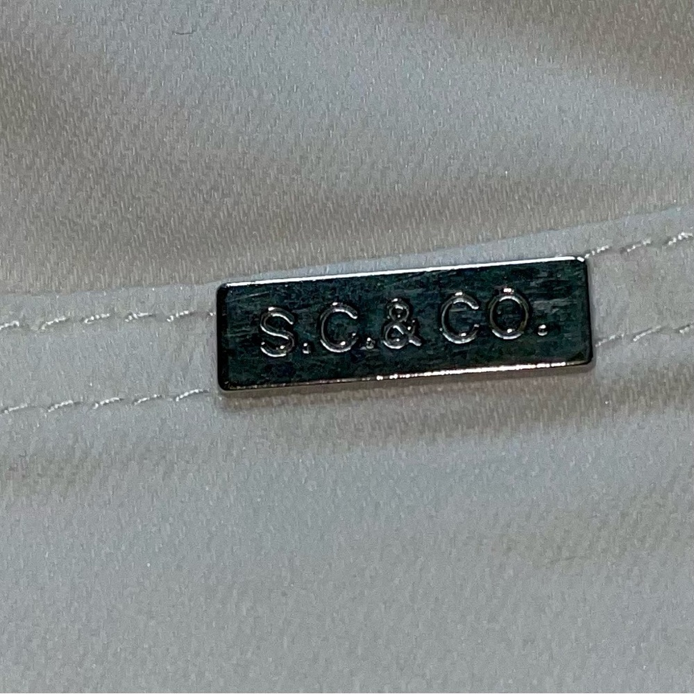 S. C. & Co. White Mini Skirt with Shorts Underneath Size L Front & Back Pockets - Picture 11 of 11